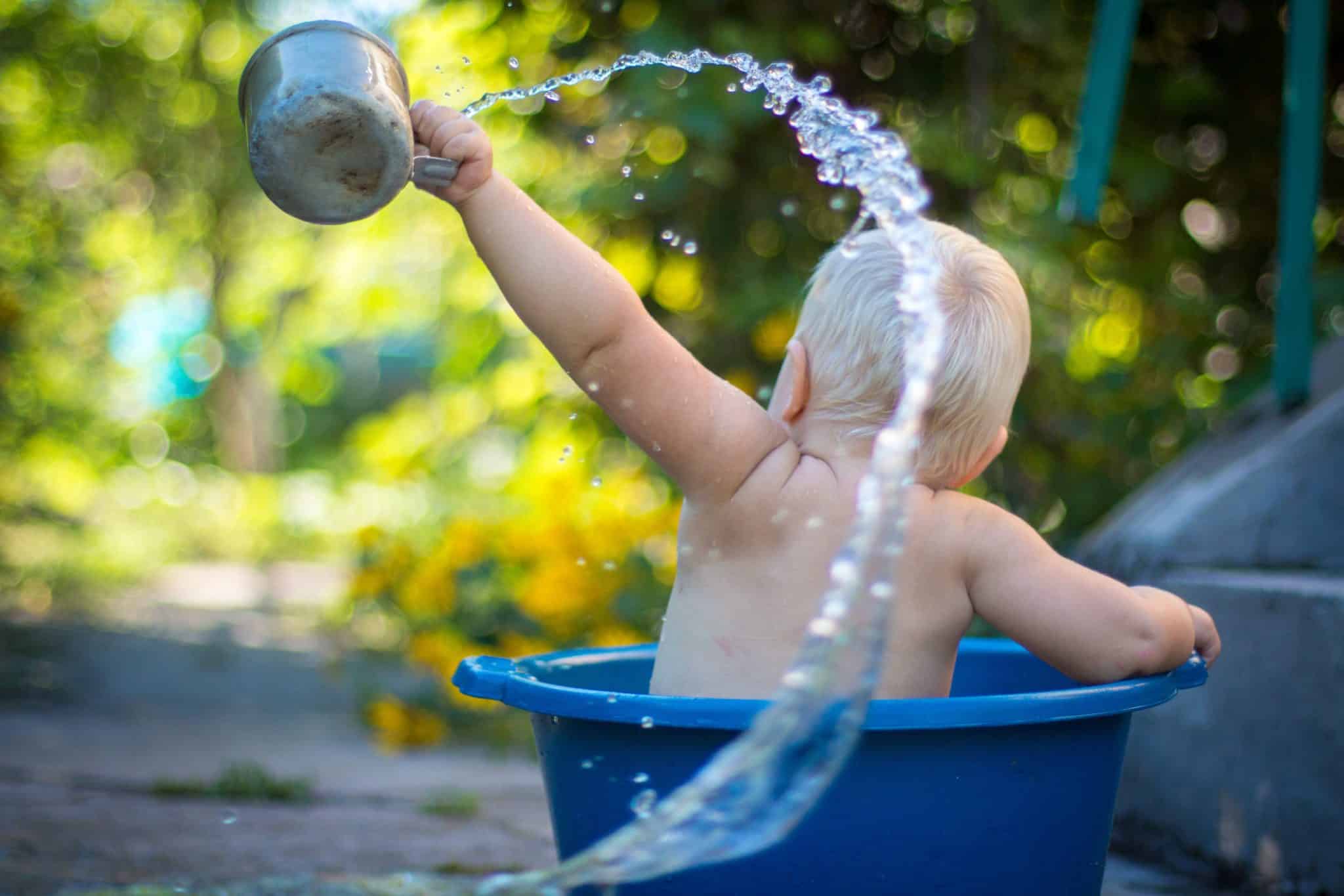 Baby Essentials - Bath tub